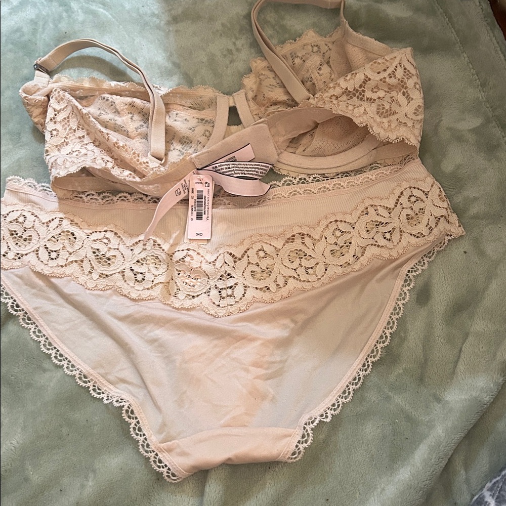 Intimates Set in Cream - Picture 2 of 2